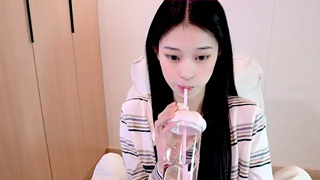 iiiiiiiiiu online show from January 19, 2:13 pm