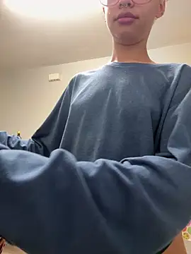 jojosbizarrelyf online show from April 23, 12:52 am