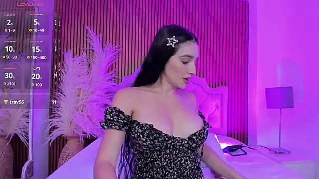 Violett hott  online show from January 15, 1:28 pm