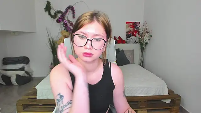 Lily Say online show from January 9, 10:52 am