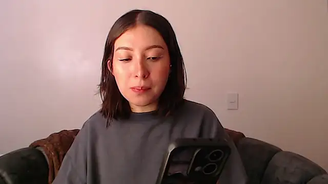 -Ivonnys online show from March 2, 9:20 pm