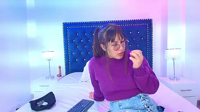 Cristal and luke online show from June 2, 3:40 am