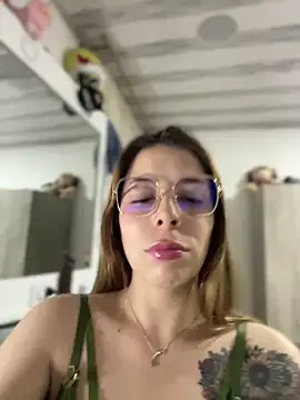 NatalyPinky online show from May 15, 10:45 pm