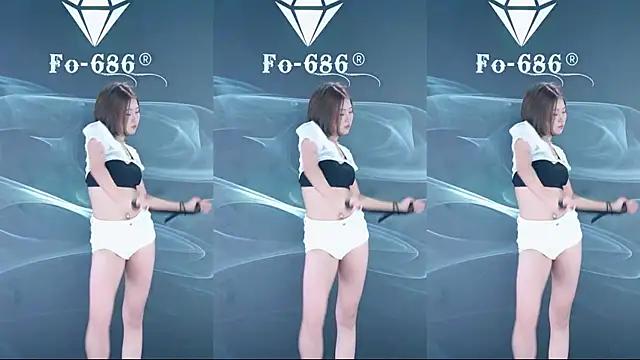 FO-686- online show from February 13, 7:04 pm