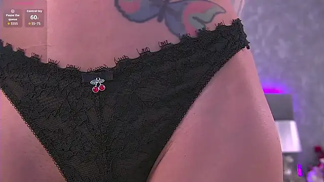 ApriLicious online show from February 24, 8:29 pm