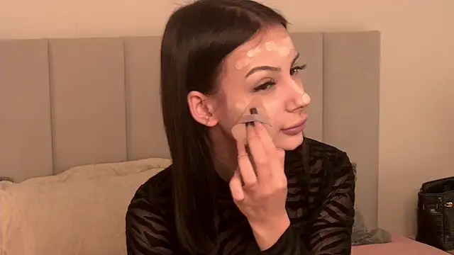 KatieRouge   online show from March 22, 5:19 pm