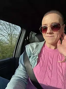 missconly online show from April 6, 6:47 am