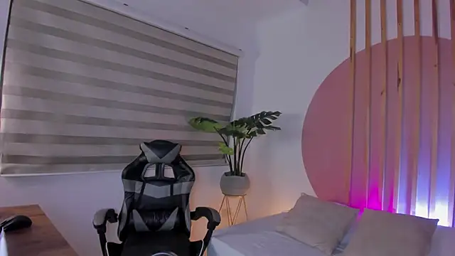 scarlett rosse x online show from February 24, 2:00 am