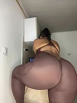 NataliaMillers online show from April 11, 5:57 am