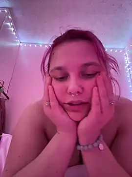 NeedyQueen online show from April 2, 6:44 am