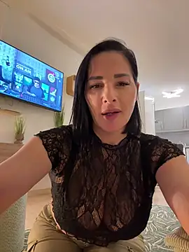 Maya-www online show from February 15, 5:34 pm