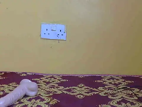 Quueenafrica online show from February 19, 8:40 pm