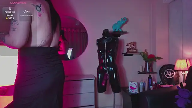 Scaarlett prince online show from February 19, 2:27 pm