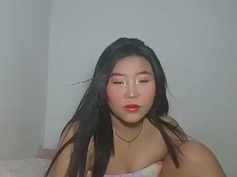 Zyeiii online show from January 10, 4:55 pm