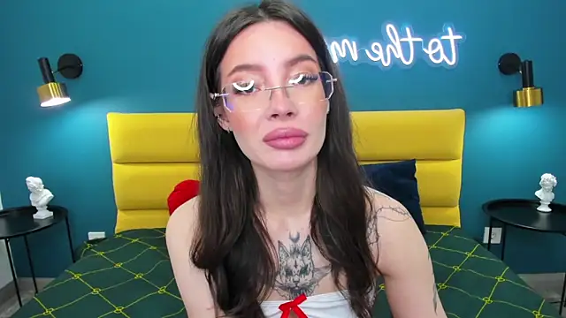 IvyDainty online show from June 7, 1:23 am