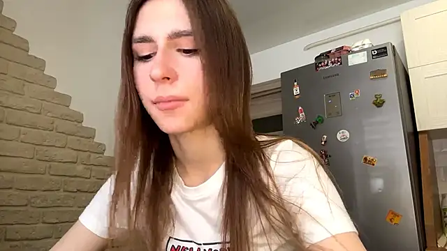 ElsieKuhlmann online show from February 20, 6:26 am