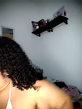 Kannapacks online show from April 7, 5:15 pm