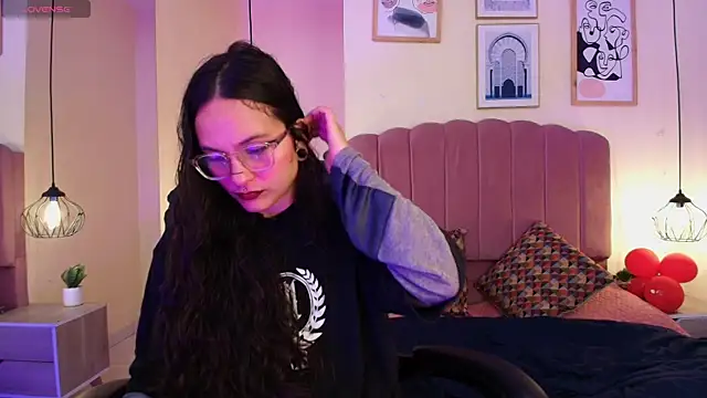 Hanabie  online show from May 2, 4:27 am