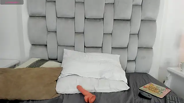 kimberly colle7 online show from January 16, 11:56 pm