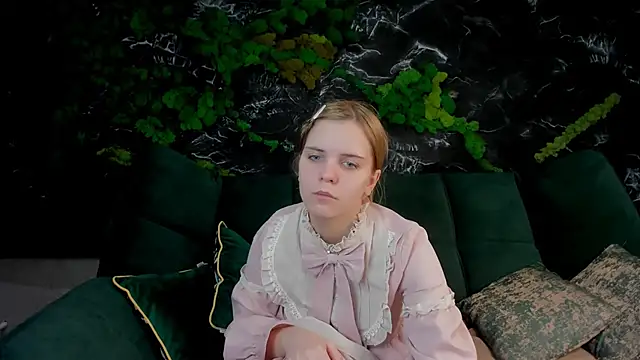 ALZA AZURE online show from February 15, 7:13 pm