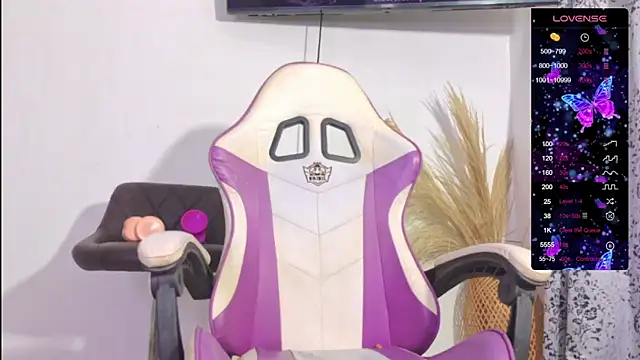 Angelasantini0 online show from June 26, 1:29 am