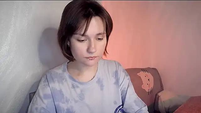 UwuJudy Osas online show from April 23, 8:00 pm