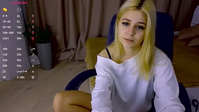 ApheliaStar online show from January 14, 4:23 pm