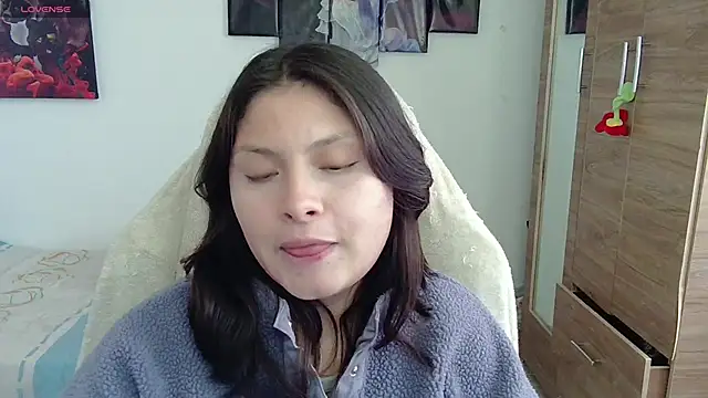 yessica gomez01 online show from June 1, 10:00 pm