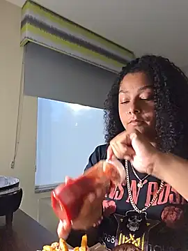 tastesosweet online show from May 28, 1:58 am