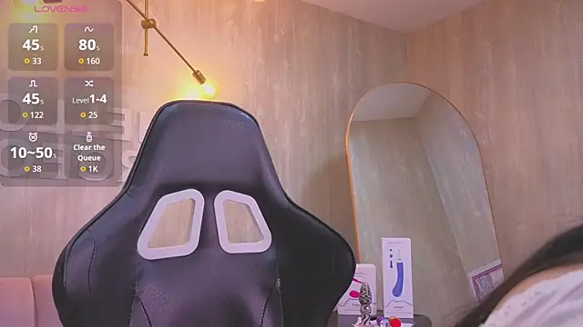 Evadeep a online show from January 14, 8:03 pm