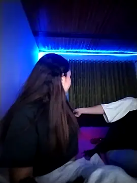 crisandela online show from January 12, 1:33 am