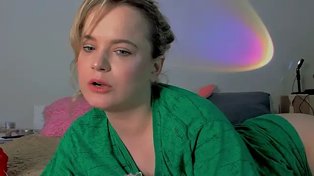 JessicaBeverly  online show from February 19, 10:37 am