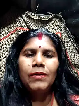 Hot di97 online show from February 17, 8:30 pm