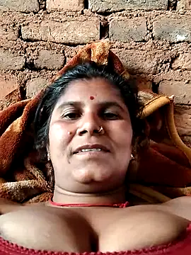 Hot di97 online show from April 9, 5:10 am