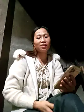 CML93 online show from March 17, 5:44 am