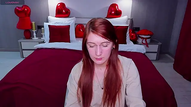 Polly Sweet online show from February 23, 6:29 pm