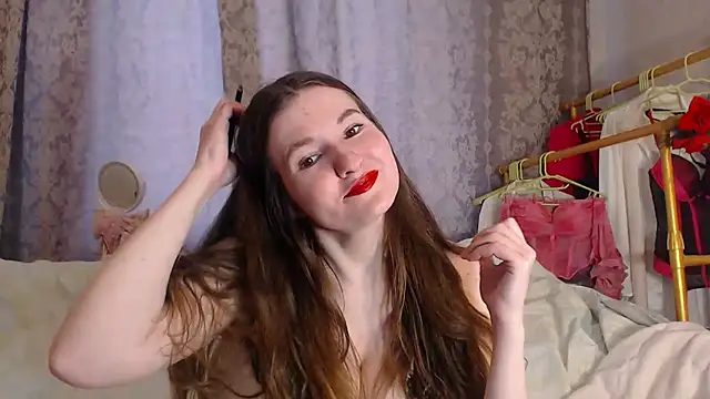 RileySteeele online show from April 21, 10:55 am