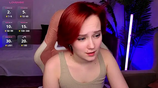 Ellie Heavenly online show from April 4, 8:35 am