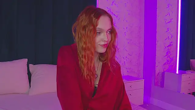 AvaLarson online show from March 29, 3:22 pm