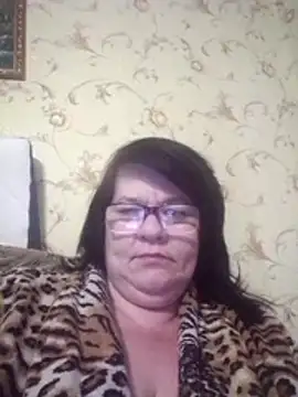 NysiOlsen online show from March 14, 5:36 pm