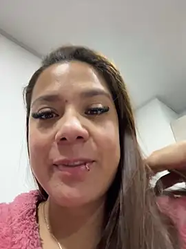 Pretty  Milf online show from March 16, 9:35 am