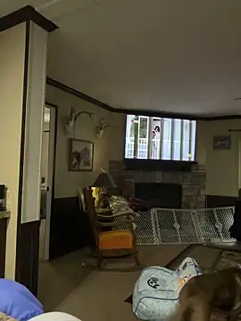 tastemecaroline online show from March 8, 6:23 pm