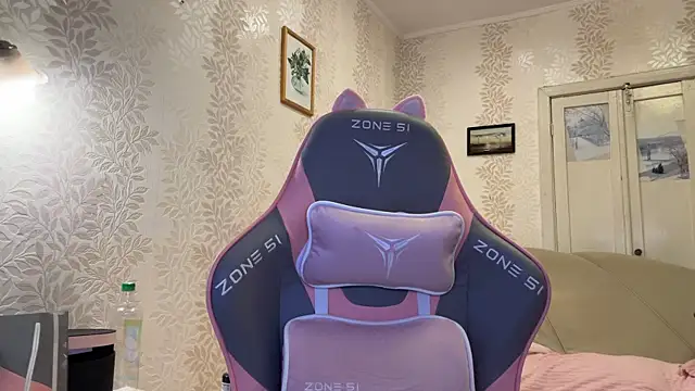 LavondaDeleston online show from February 6, 5:05 pm