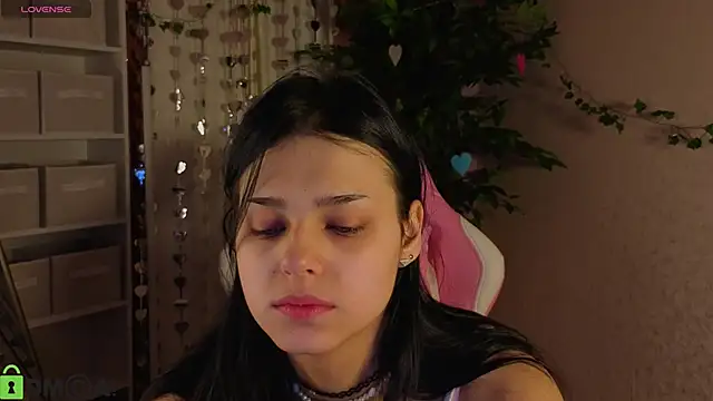 Leslie Wholsh online show from February 22, 1:06 am