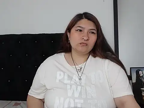 LauraHorny69 online show from February 9, 3:25 pm