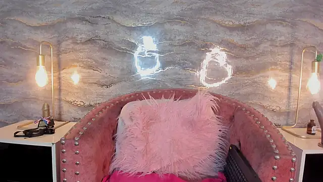 SHINYY STAR  online show from February 18, 8:08 pm