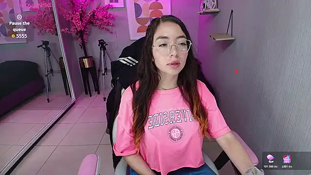 Veronica miiller online show from March 4, 7:31 pm