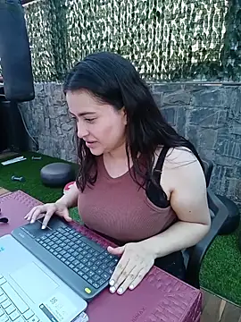 By Lia online show from February 13, 8:10 pm