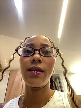 LizStorm  online show from June 24, 12:04 pm
