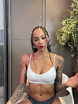 LizStorm  online show from June 22, 11:51 am